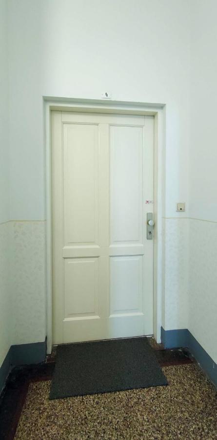 Highlight Apartment Naschmarkt Wina Bagian luar foto